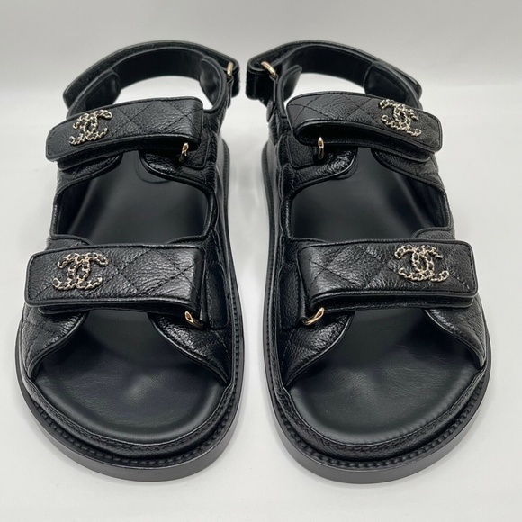 ❌❌ Chanel New 2022 Caviar Leather Quilted Chain CC Logo Slides Mules Dad Sandals - Picture 12 of 13